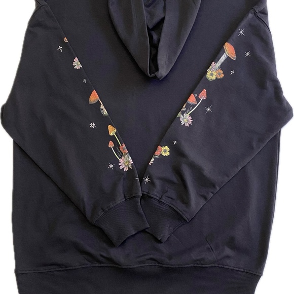 Rebellious One Butterfly Graphic Long-Sleeve Hoodie Pullover, XS, Black NWT - Picture 7 of 14